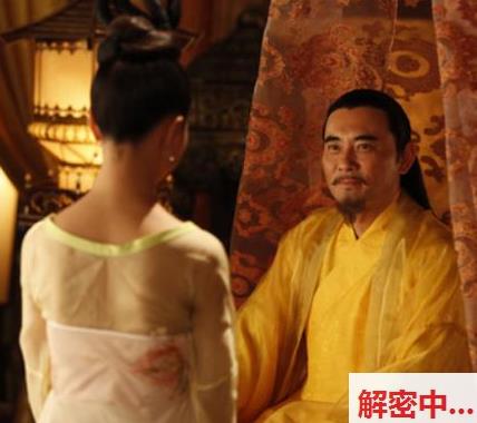 米娜学姐 高考季出祝福啦 曾下海拍午夜影像自己放松一下露的很多的皮肤 如今化身励志学姐很吸睛的拉满了