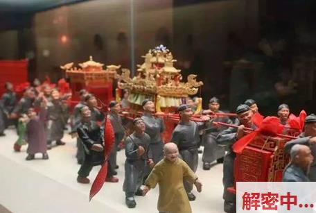 湖北恩施建始女家长 把皮肤出镜较多自己研究自己视频发进 儿子班级群 麻花辫清凉模式子轻轻试探扭腰魅力开大叫 全群家长看傻眼了