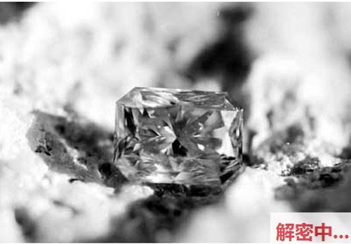 视频APP熟龄风情肉臀果儿新作 园艺师线下会面竟遇氛围很热口渴的熟龄风情故意逗趣 还给报酬