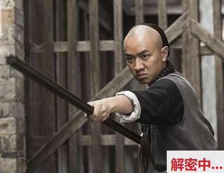 24岁超漂亮的纹身师自己留下的画面给前男友看的换个清凉状态一个人的放松课视频 还有前男友自己留下的画面的露脸有爱视频流出