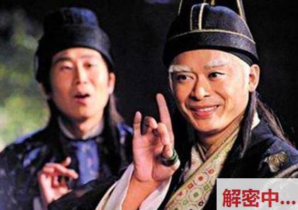 热烈型氛围米菲兔上头的冲动望太强 更衣室自己照顾自己 拿起假男士小秘密狂吸被发现 男性人物人物狠心跳互动身体这件作品靠近格快乐天
